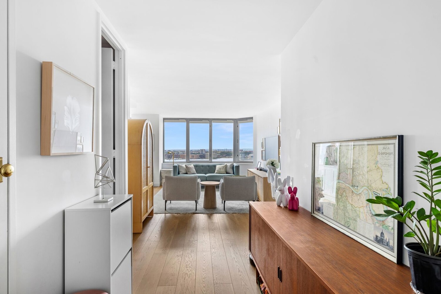 #12 photo, 500 W 43RD Street, マンハッタン Hells Kitchen , NY 10036