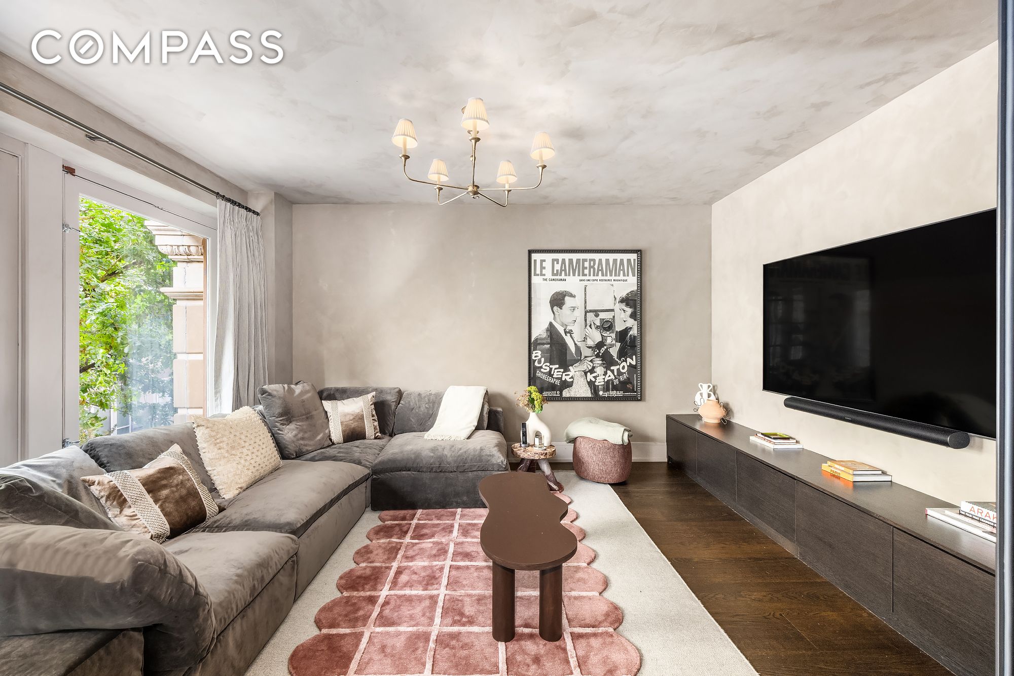 #10 photo, 14-16 Wooster Street, SoHo , NY 10013