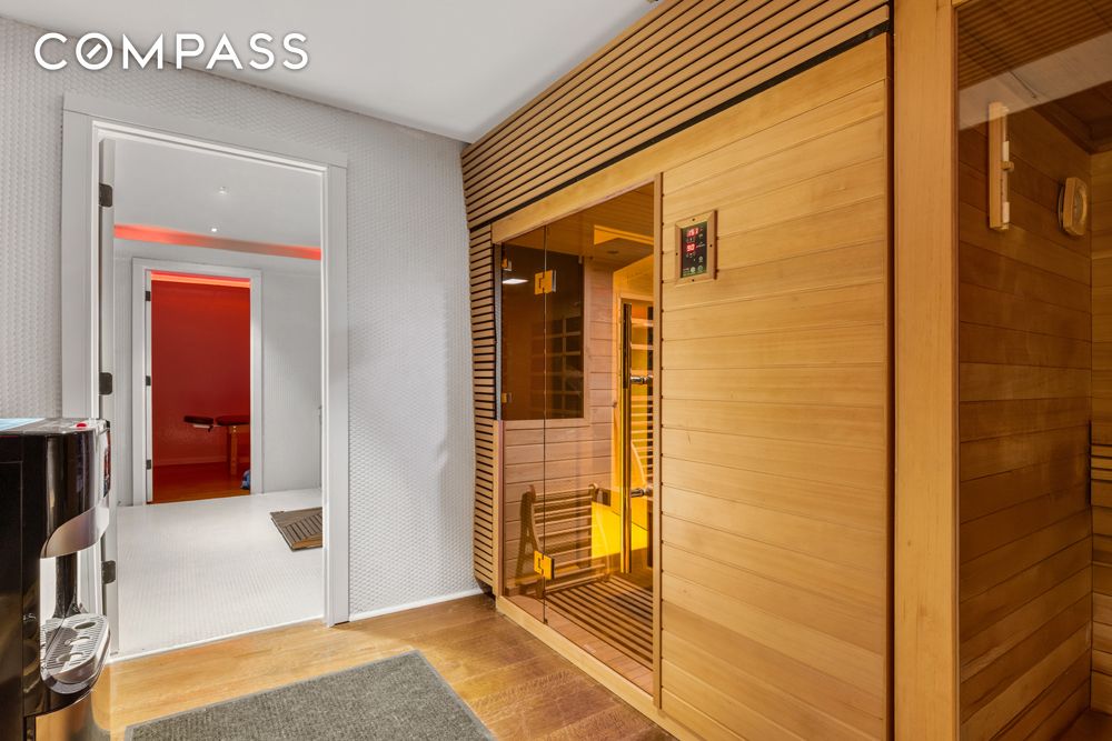 #13 photo, 570 Broome Street, マンハッタン Hudson Square , NY 10013