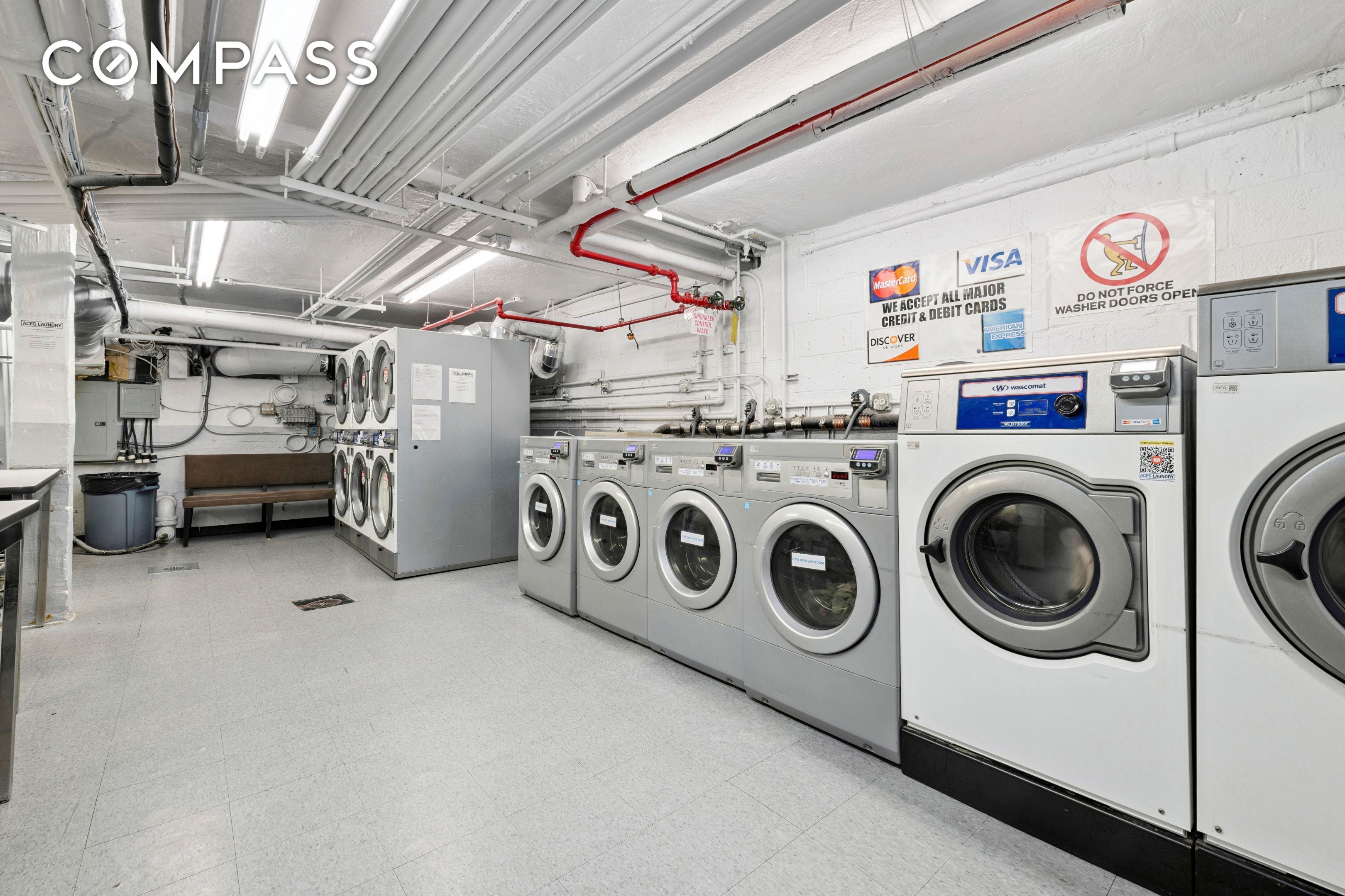 #9 photo, 235 E 57th Street, マンハッタン Midtown East , NY 10022