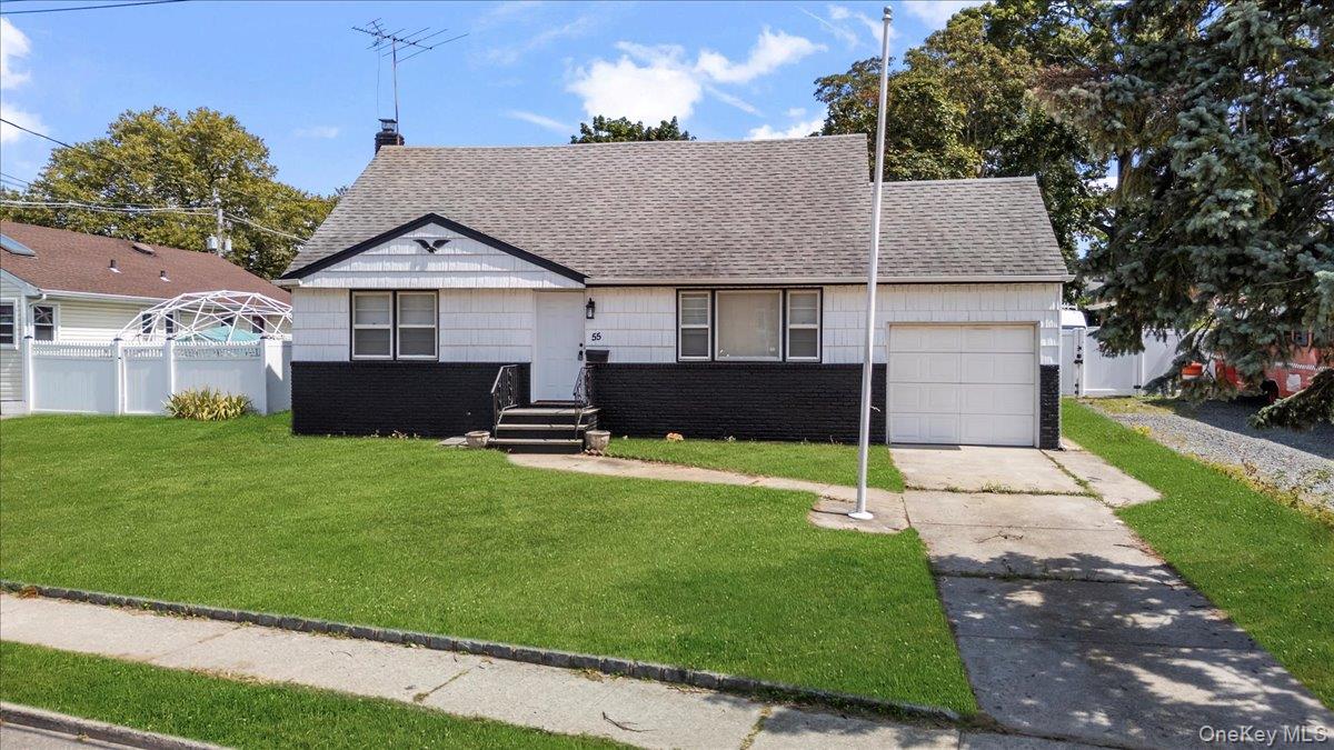 #1 photo, 55 S Brookside Avenue, ناسو Freeport , NY 11520