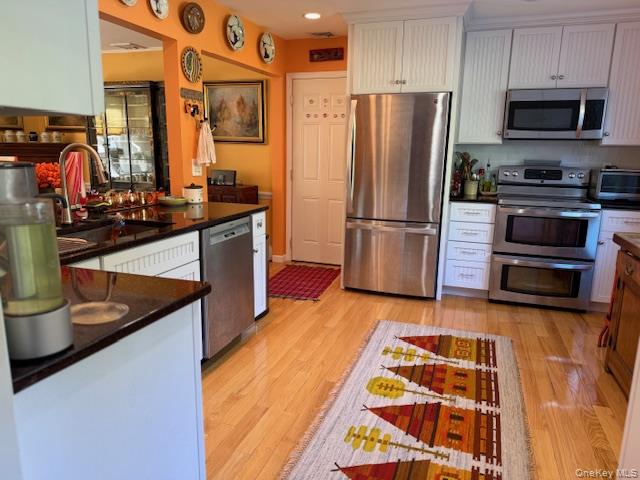 #11 photo, 9 Beadart Place, Hyde Park , NY 12538