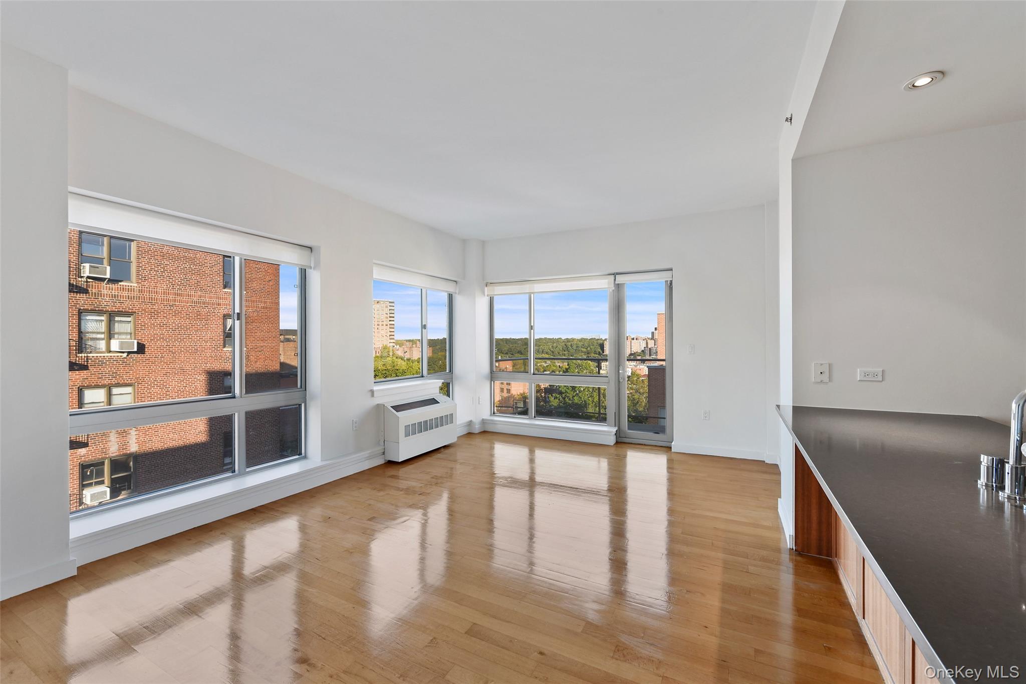 #8 photo, 460 W 236th Street, Bronx , NY 10463