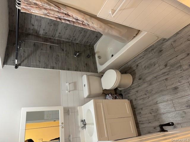 #2 photo, 2401 Cherry Hill Drive, Poughkeepsie , NY 12603