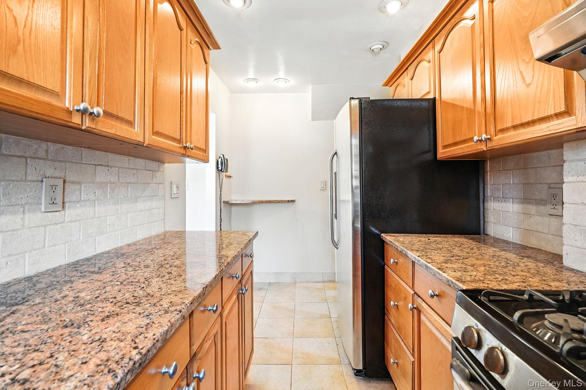 #11 photo, 1245 Rhinelander Avenue, ブロンクス区 Bronx , NY 10461