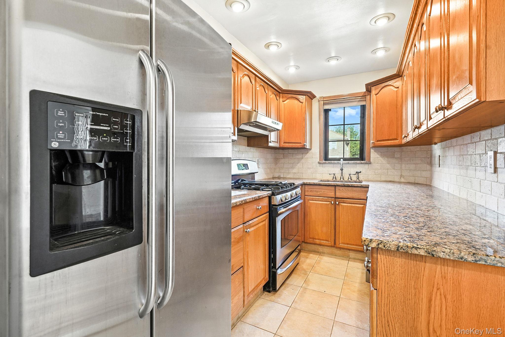 #13 photo, 1245 Rhinelander Avenue, ブロンクス区 Bronx , NY 10461