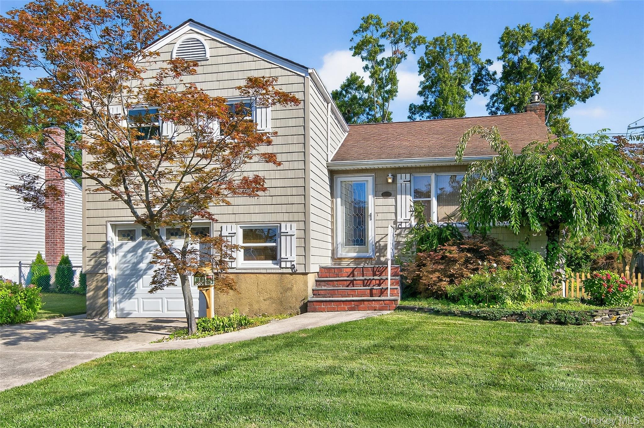 #1 photo, 4129 Duff Place, 长岛 Seaford , NY 11783