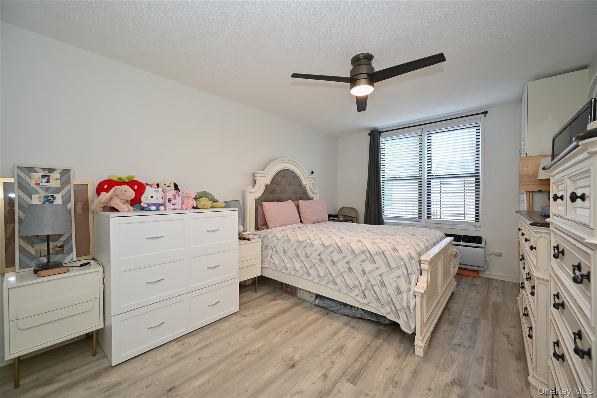 #6 photo, 108-05 Astoria Boulevard, クイーンズ区 Astoria , NY 11369