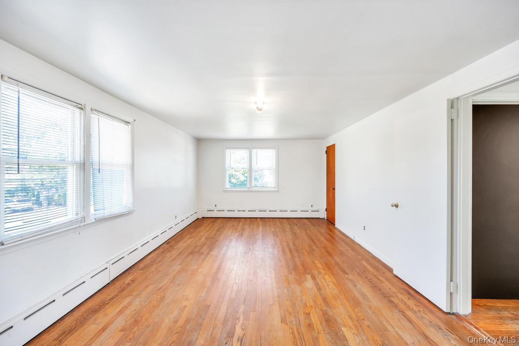 #7 photo, 31 James Street, ナッソー郡 Hicksville , NY 11801