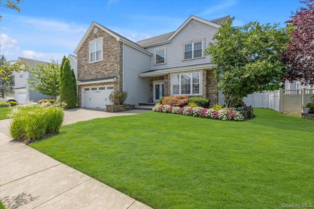 #1 photo, 35 Auden Avenue, सफ़ोक काउंटी Melville , NY 11747