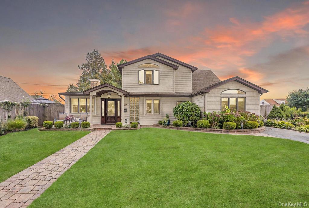 #1 photo, 243 Elm Drive, 长岛 Levittown , NY 11756