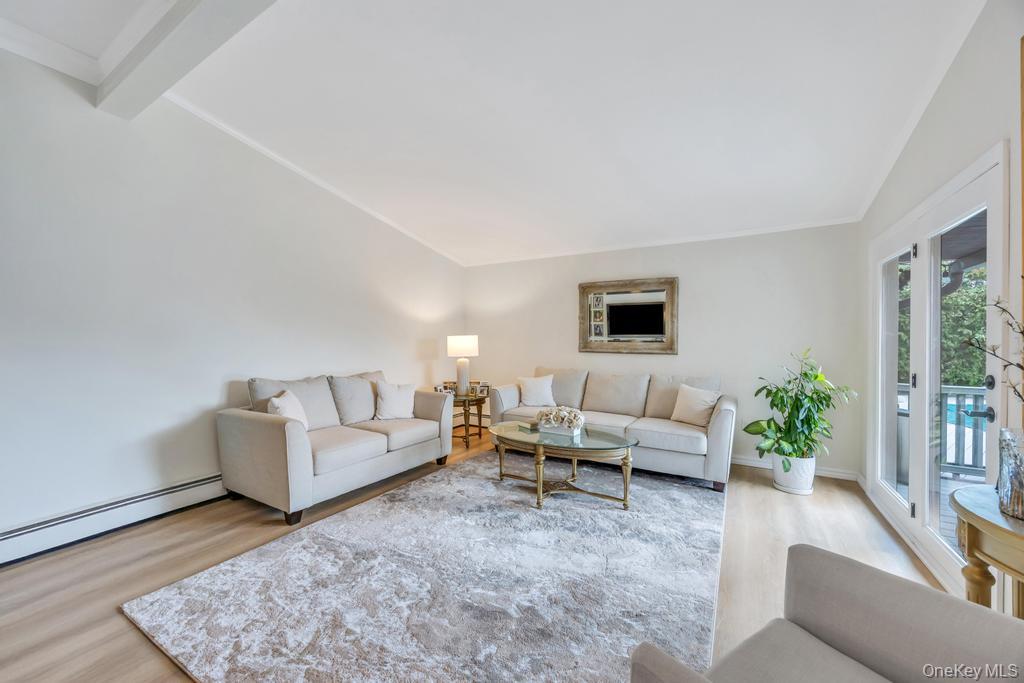 #10 photo, 243 Elm Drive, 长岛 Levittown , NY 11756