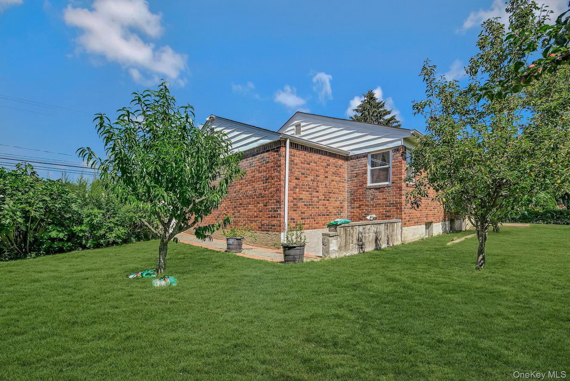 #12 photo, 1270 Pulaski Road, サフォーク郡 East Northport , NY 11731