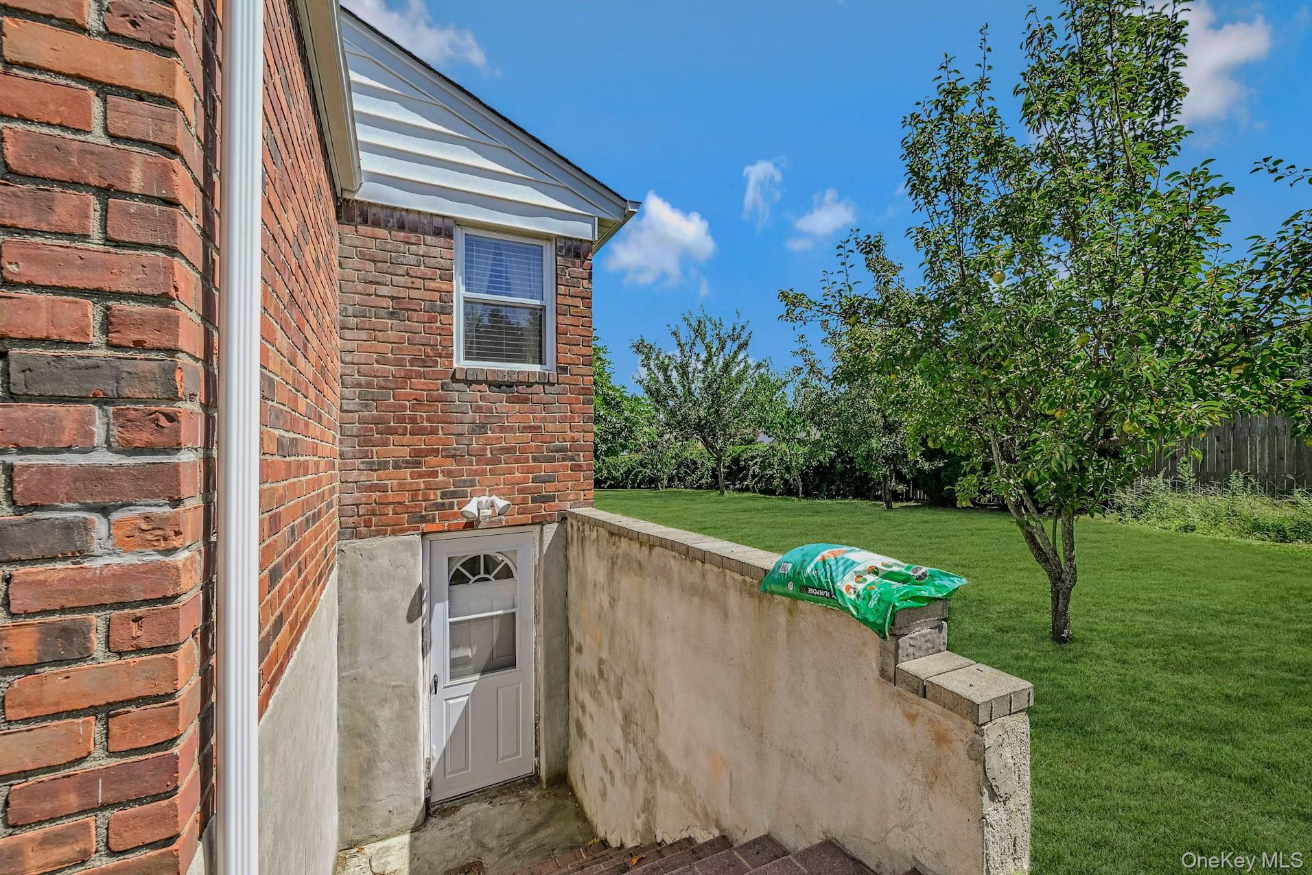 #13 photo, 1270 Pulaski Road, サフォーク郡 East Northport , NY 11731