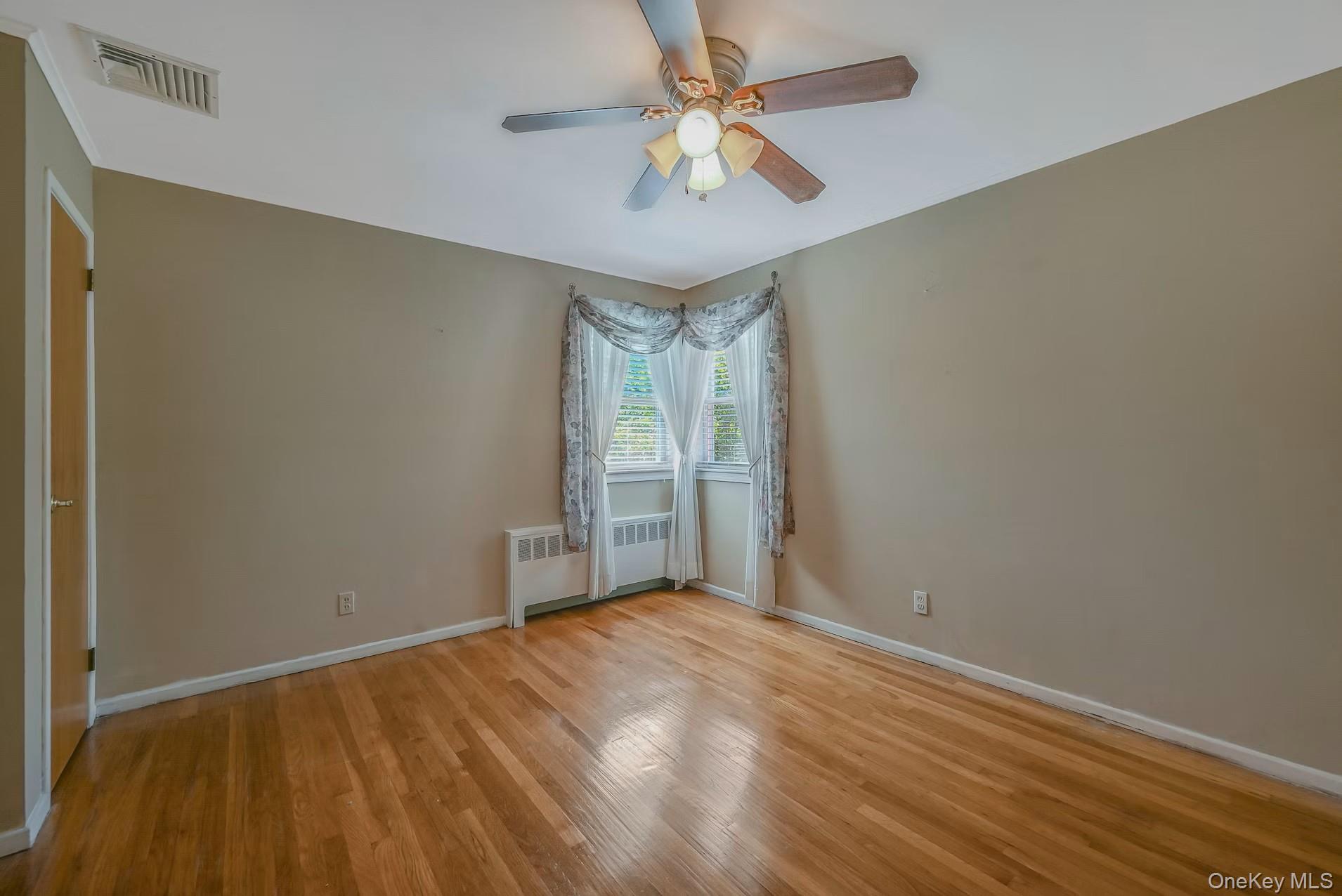 #17 photo, 1270 Pulaski Road, サフォーク郡 East Northport , NY 11731