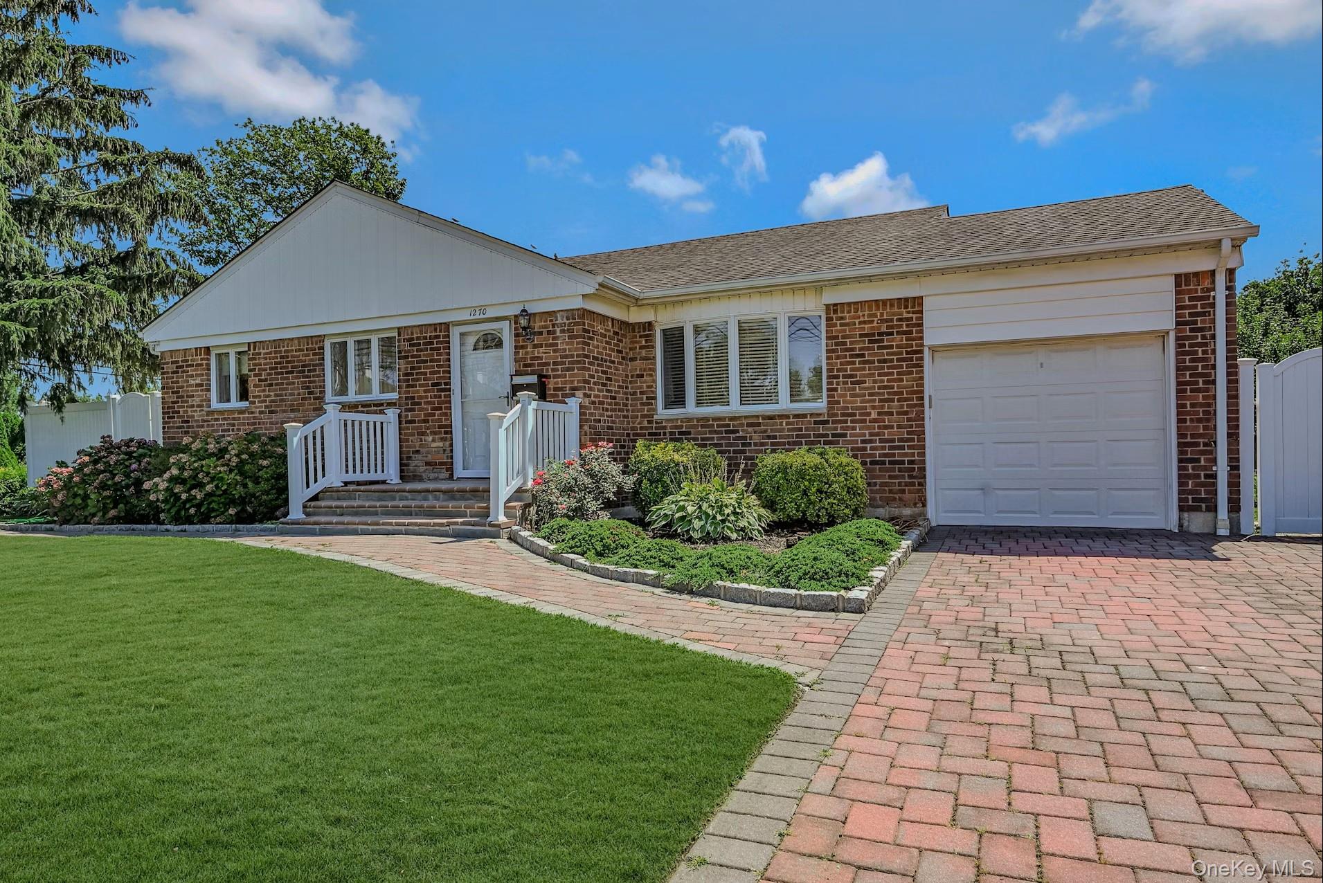 #2 photo, 1270 Pulaski Road, サフォーク郡 East Northport , NY 11731