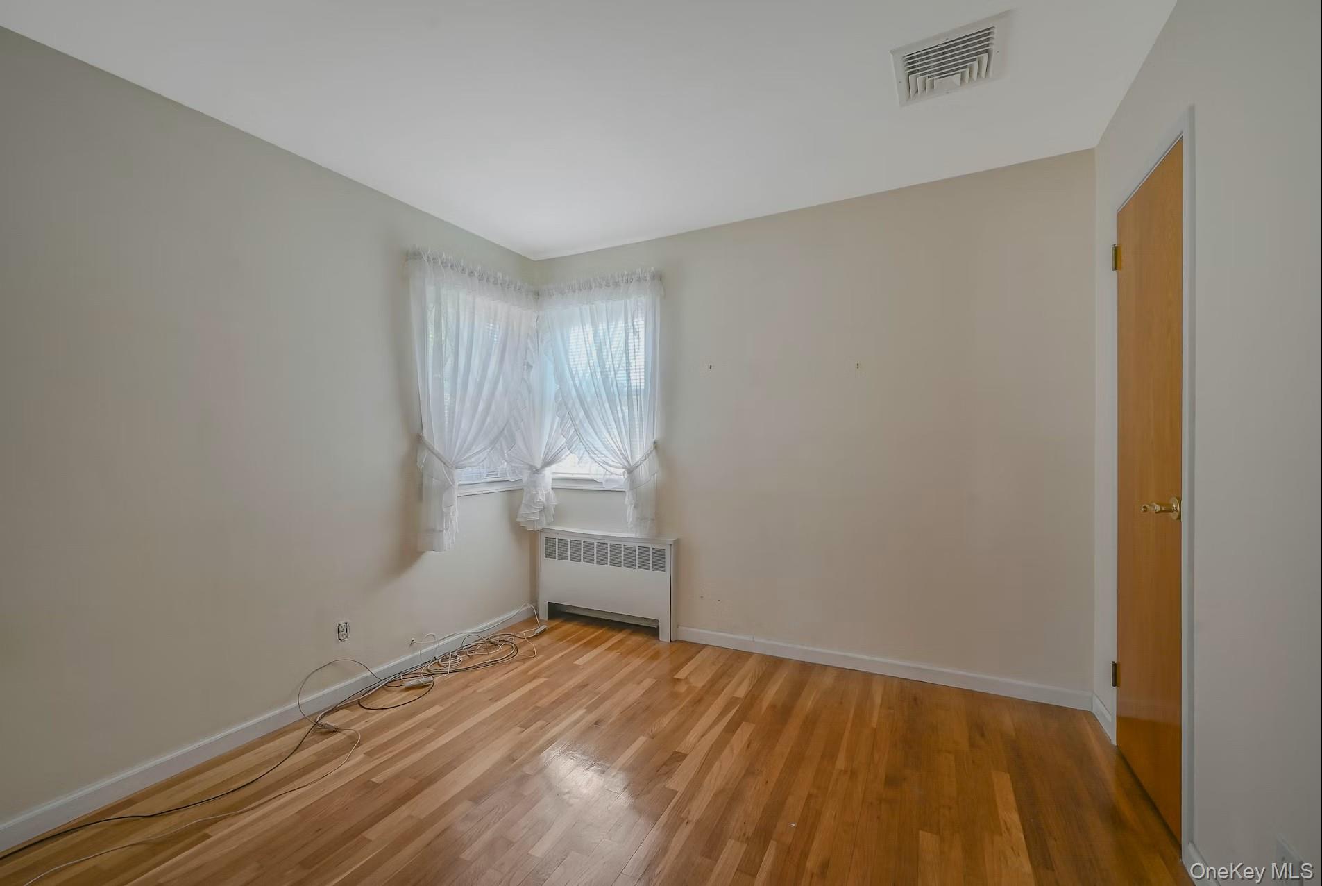 #20 photo, 1270 Pulaski Road, サフォーク郡 East Northport , NY 11731