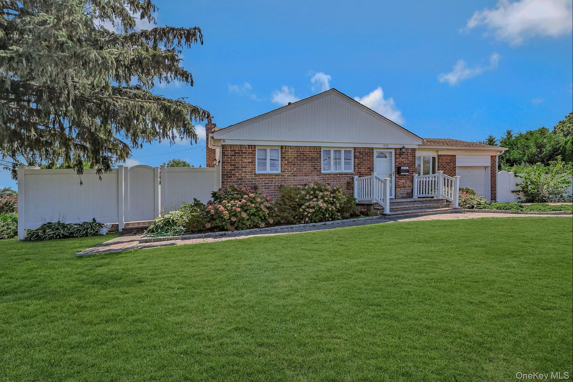 #5 photo, 1270 Pulaski Road, サフォーク郡 East Northport , NY 11731