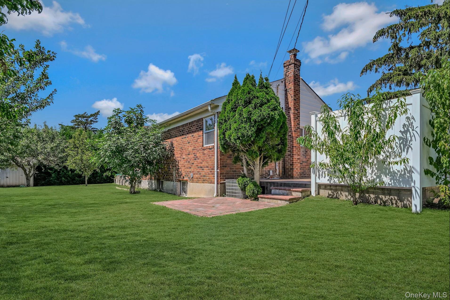 #9 photo, 1270 Pulaski Road, サフォーク郡 East Northport , NY 11731