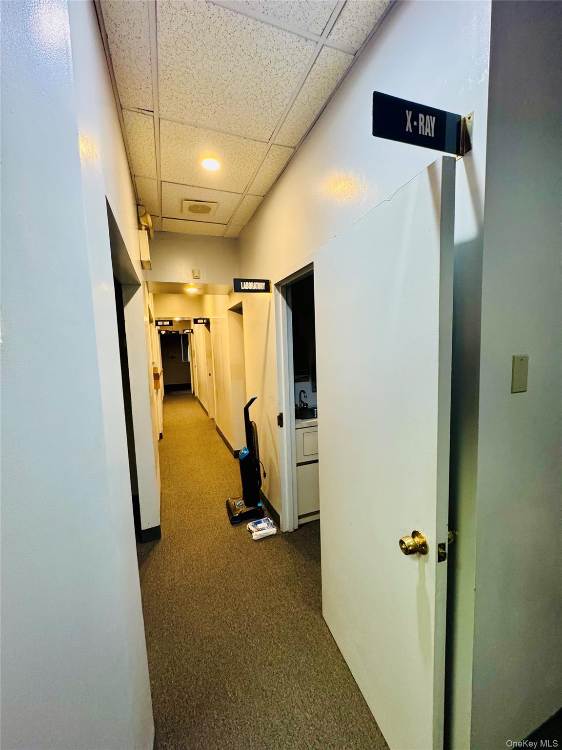 #2 photo, 205-13 Hollis Avenue, クイーンズ区 Hollis , NY 11412