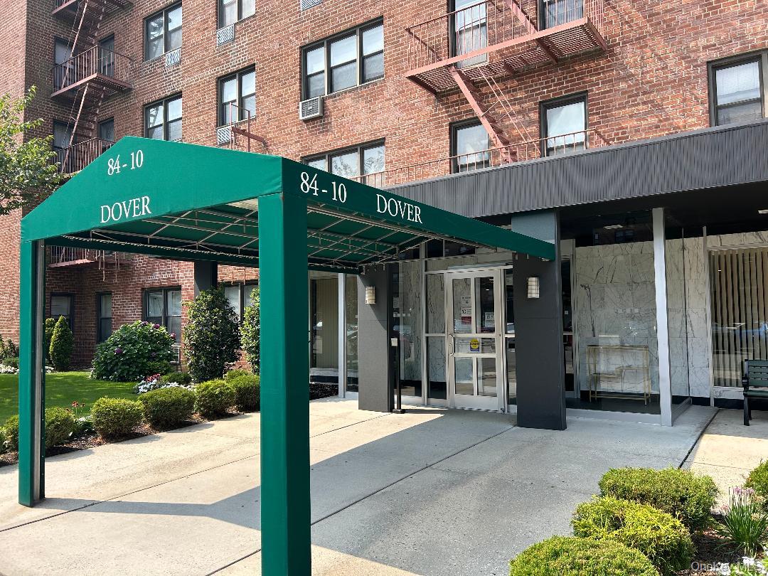 #1 photo, 84-10 153rd Avenue, クイーンズ区 Howard Beach , NY 11414