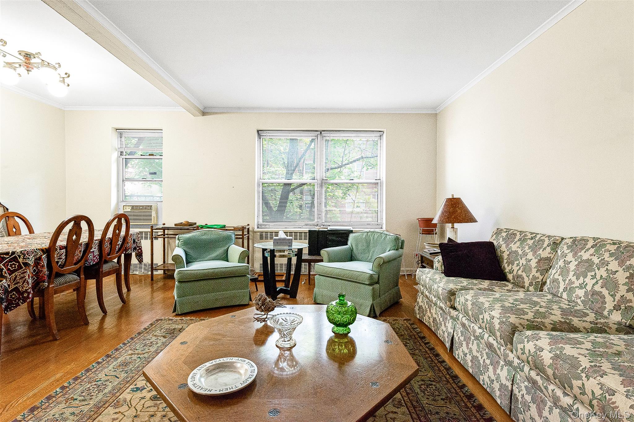 #8 photo, 67-66 108th Street, クイーンズ区 Forest Hills , NY 11375