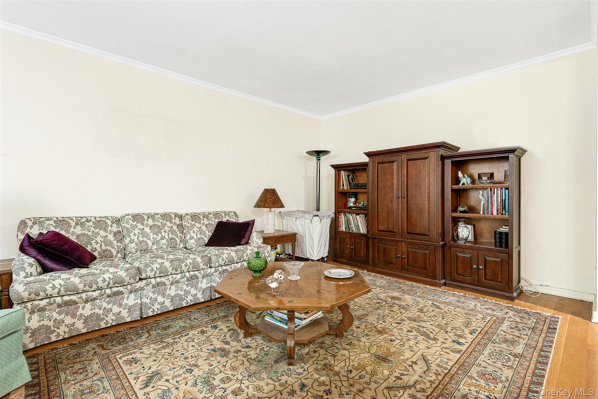 #9 photo, 67-66 108th Street, クイーンズ区 Forest Hills , NY 11375