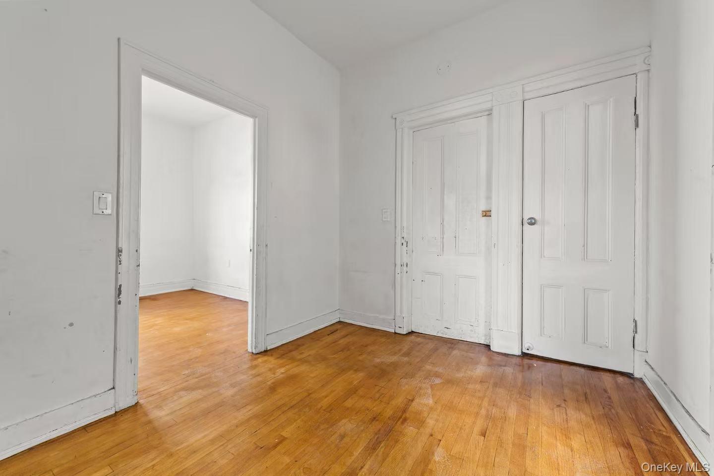 #9 photo, 826 E 216 Street, ブロンクス区 Bronx , NY 10467