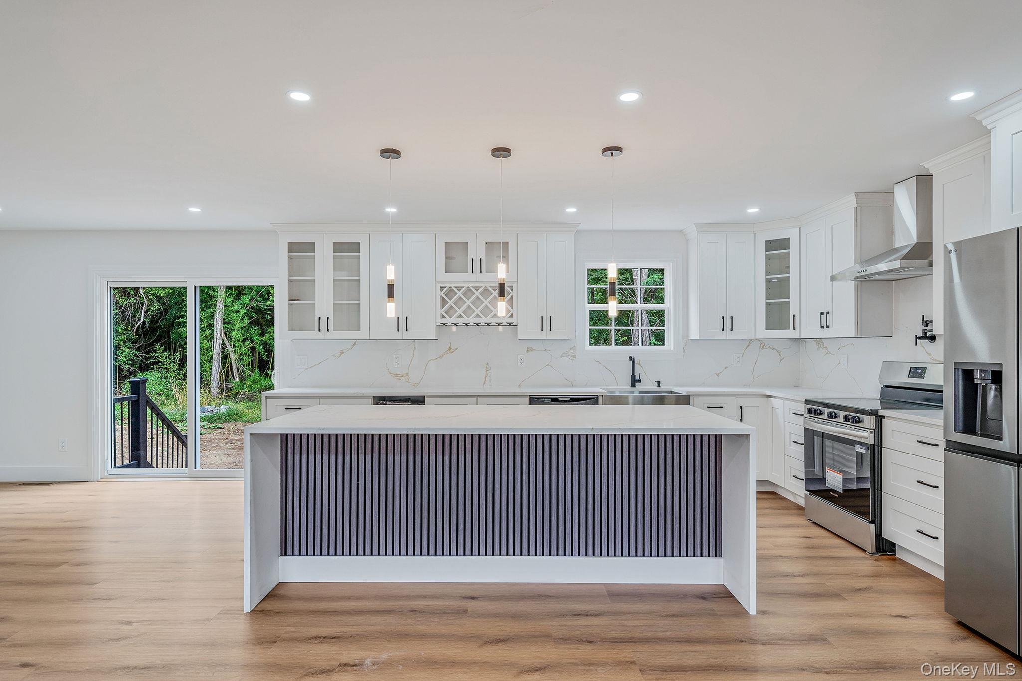 #8 photo, 37 Lakeview Drive, Middle Island , NY 11953