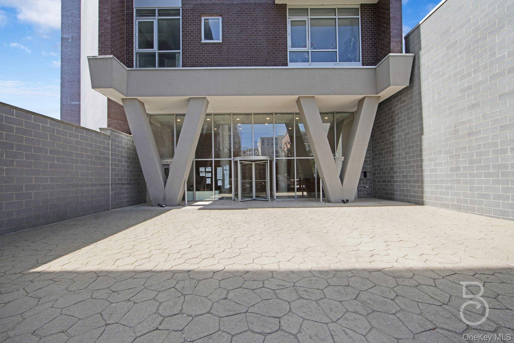 #16 photo, 11-24 31st Avenue, クイーンズ区 Astoria , NY 11106