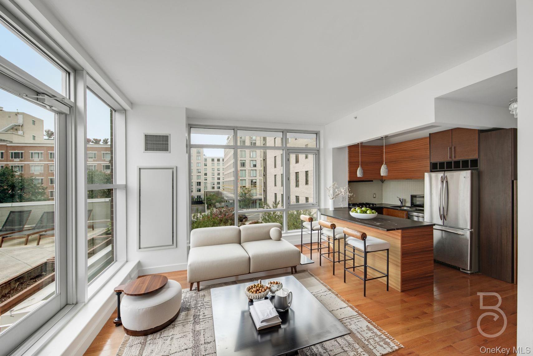 #5 photo, 11-24 31st Avenue, クイーンズ区 Astoria , NY 11106