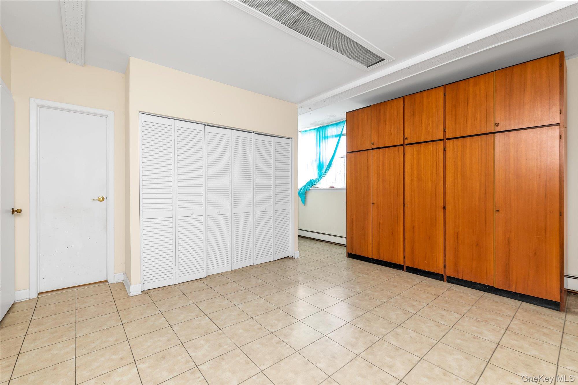 #17 photo, 125-21 5 Ave, クイーンズ区 College Point , NY 11356