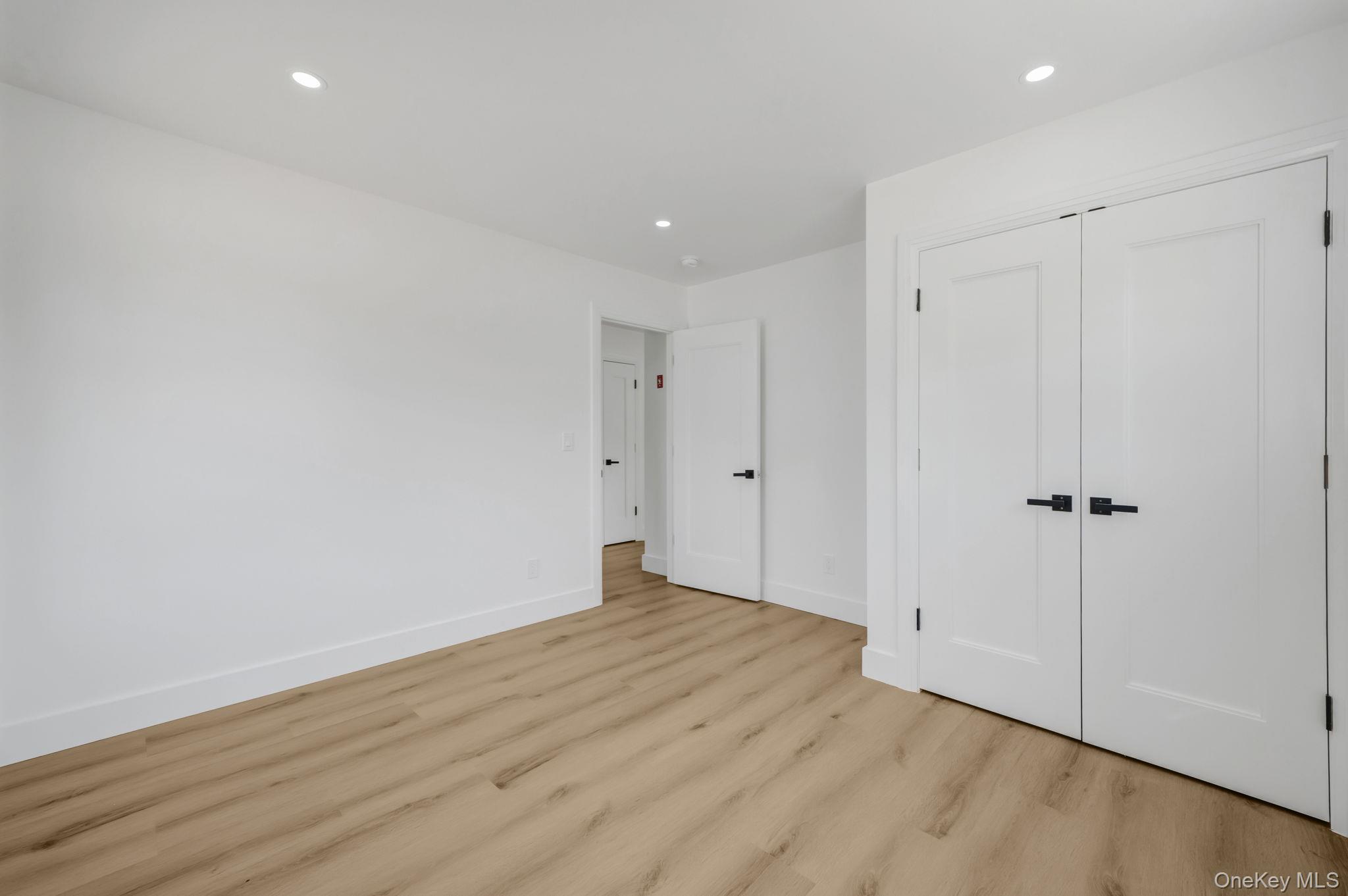 #14 photo, 39 Lakeview Drive, サフォーク郡 Middle Island , NY 11953