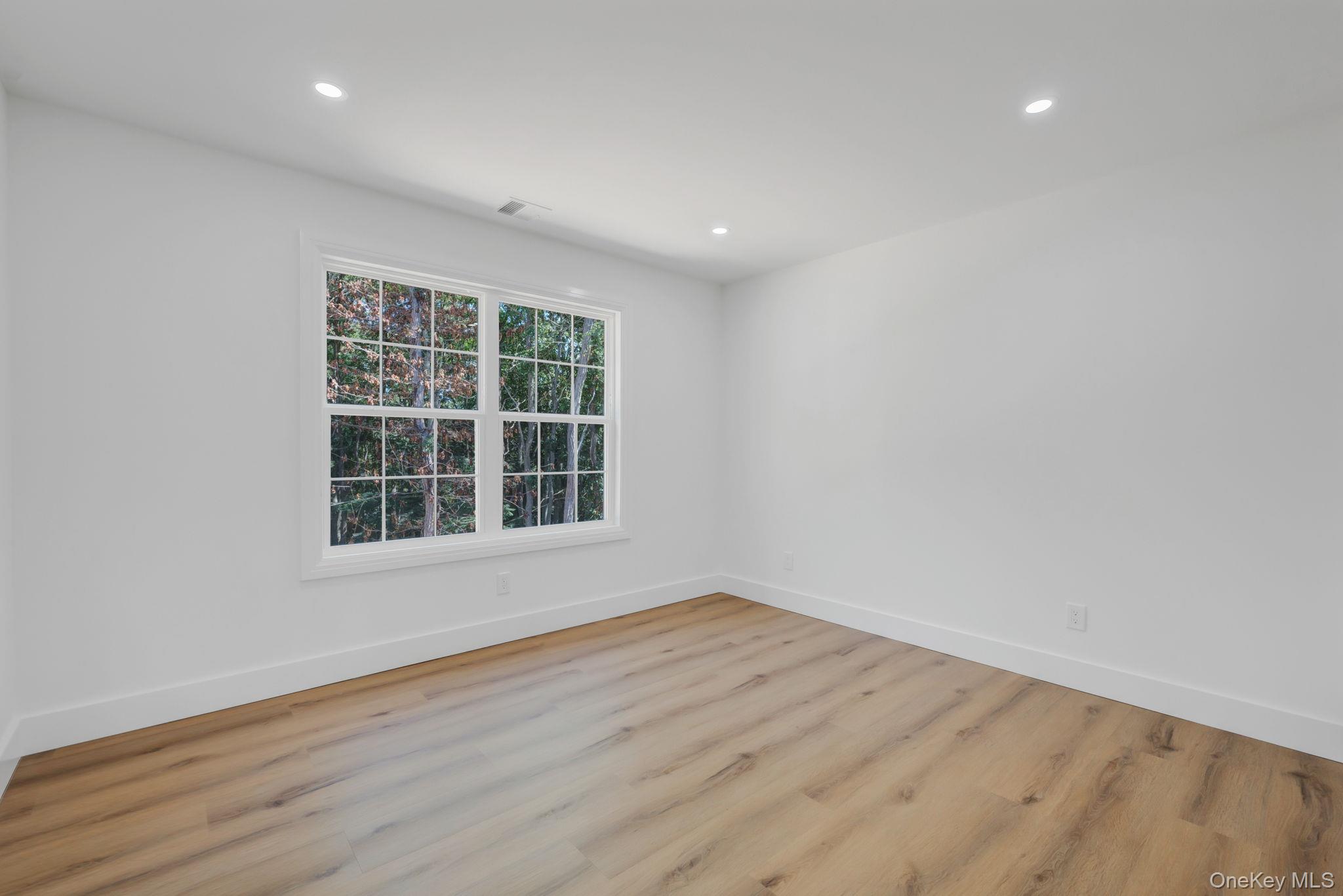 #17 photo, 39 Lakeview Drive, サフォーク郡 Middle Island , NY 11953