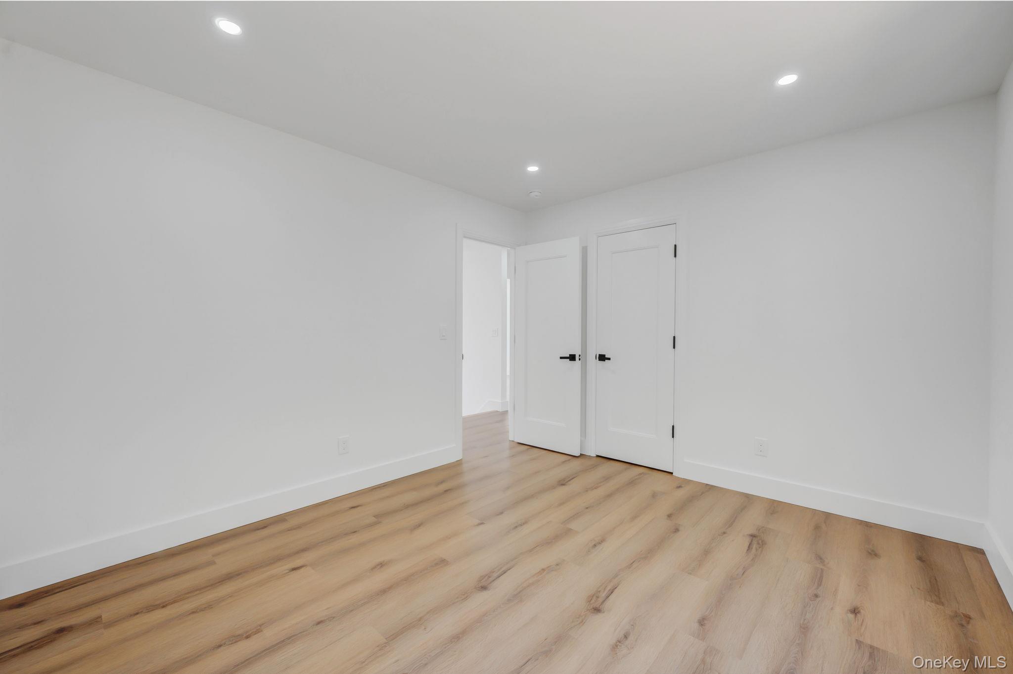 #18 photo, 39 Lakeview Drive, サフォーク郡 Middle Island , NY 11953