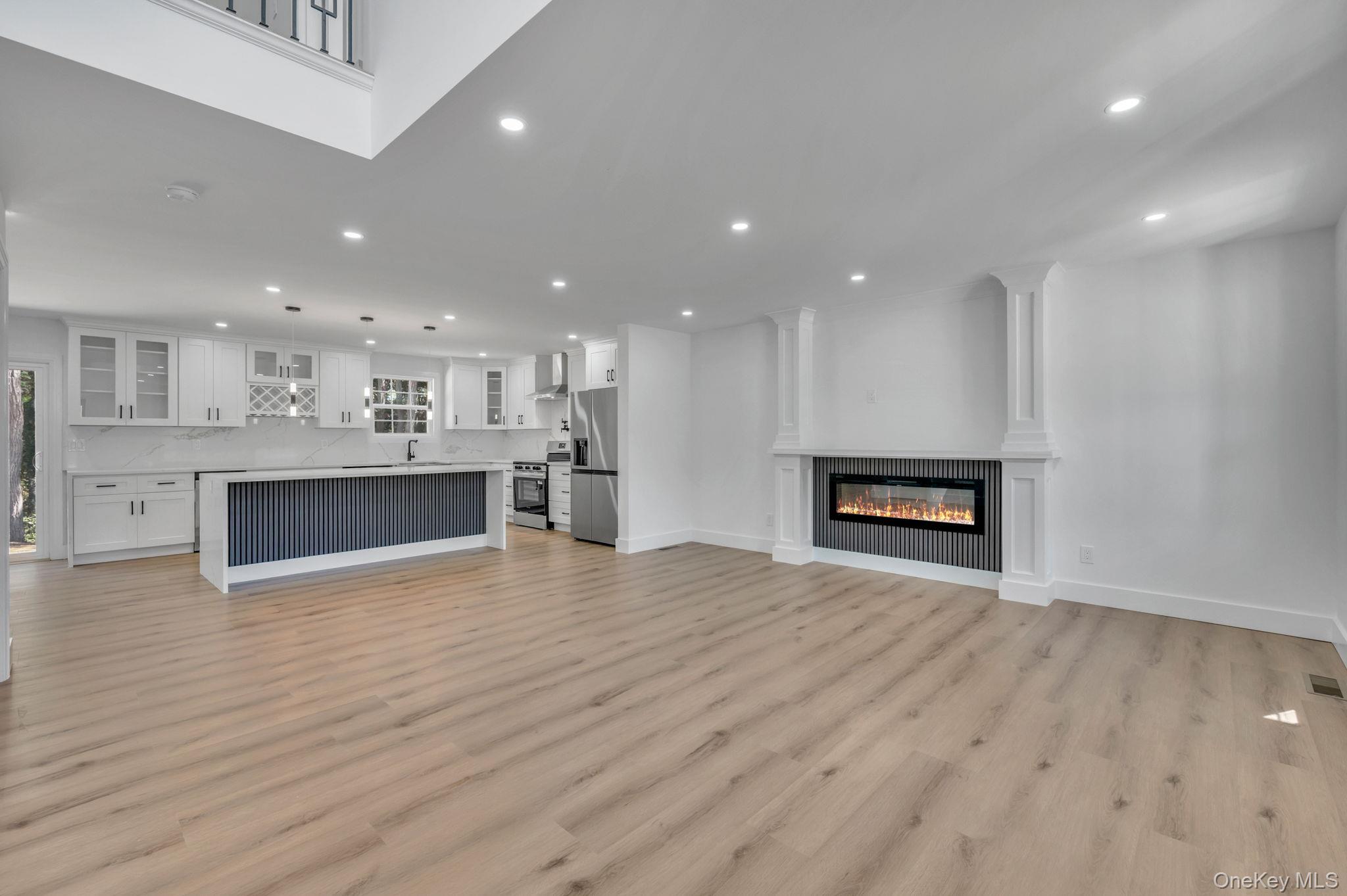 #2 photo, 39 Lakeview Drive, サフォーク郡 Middle Island , NY 11953