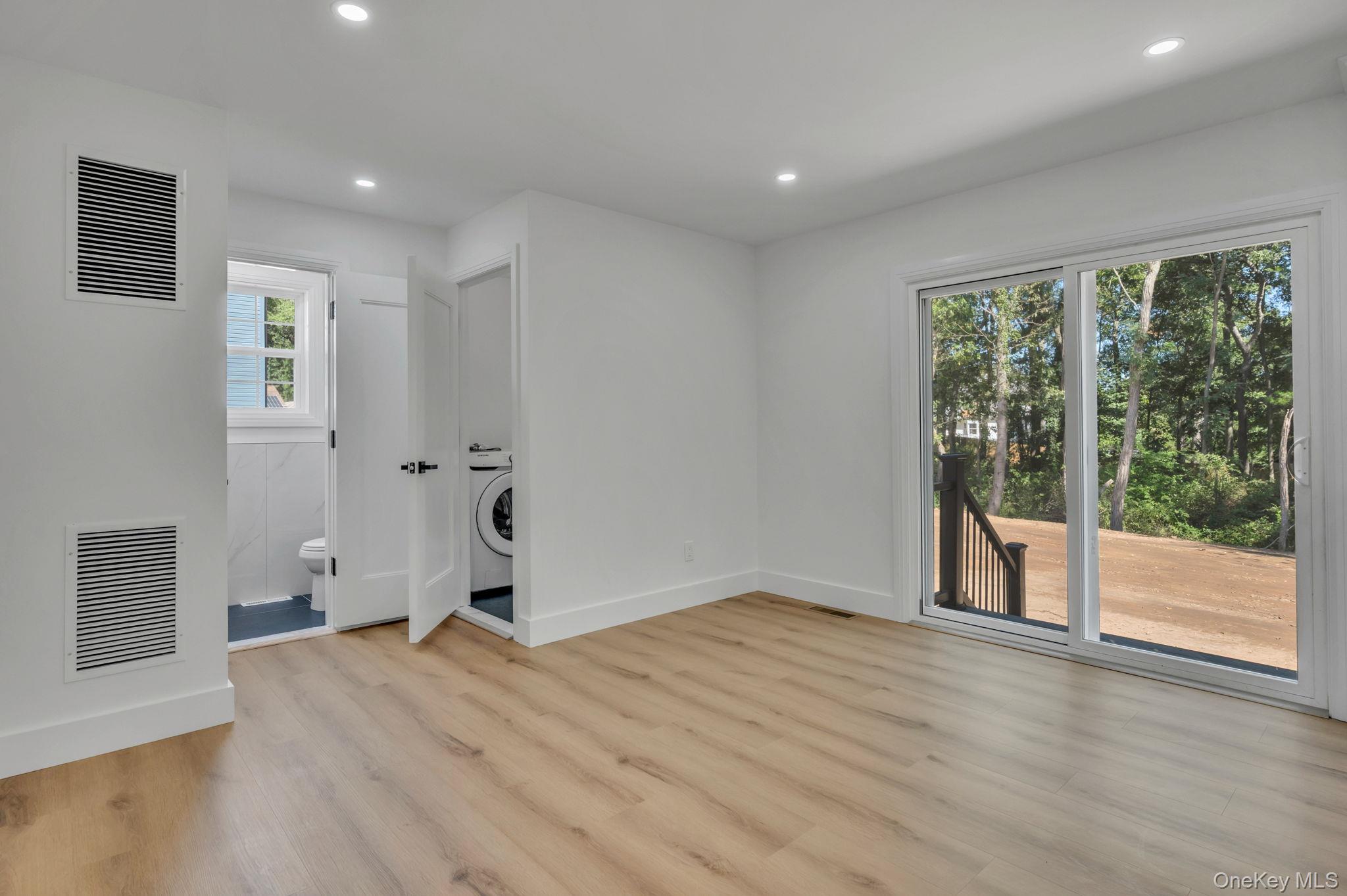 #8 photo, 39 Lakeview Drive, サフォーク郡 Middle Island , NY 11953