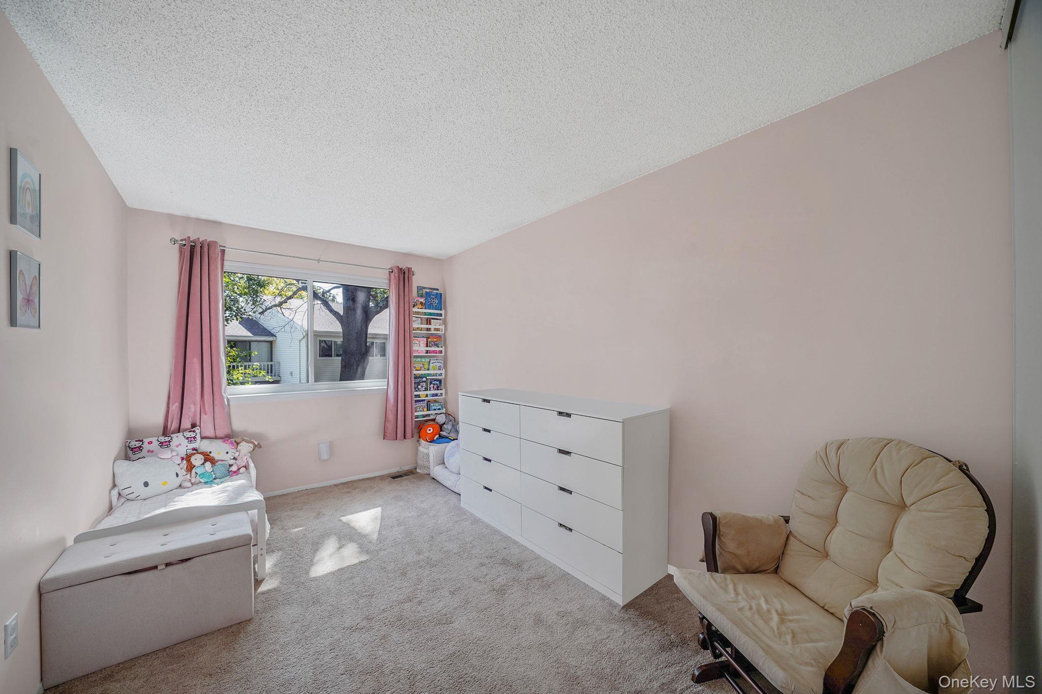 #17 photo, 204 Springmeadow Drive, サフォーク郡 Holbrook , NY 11741