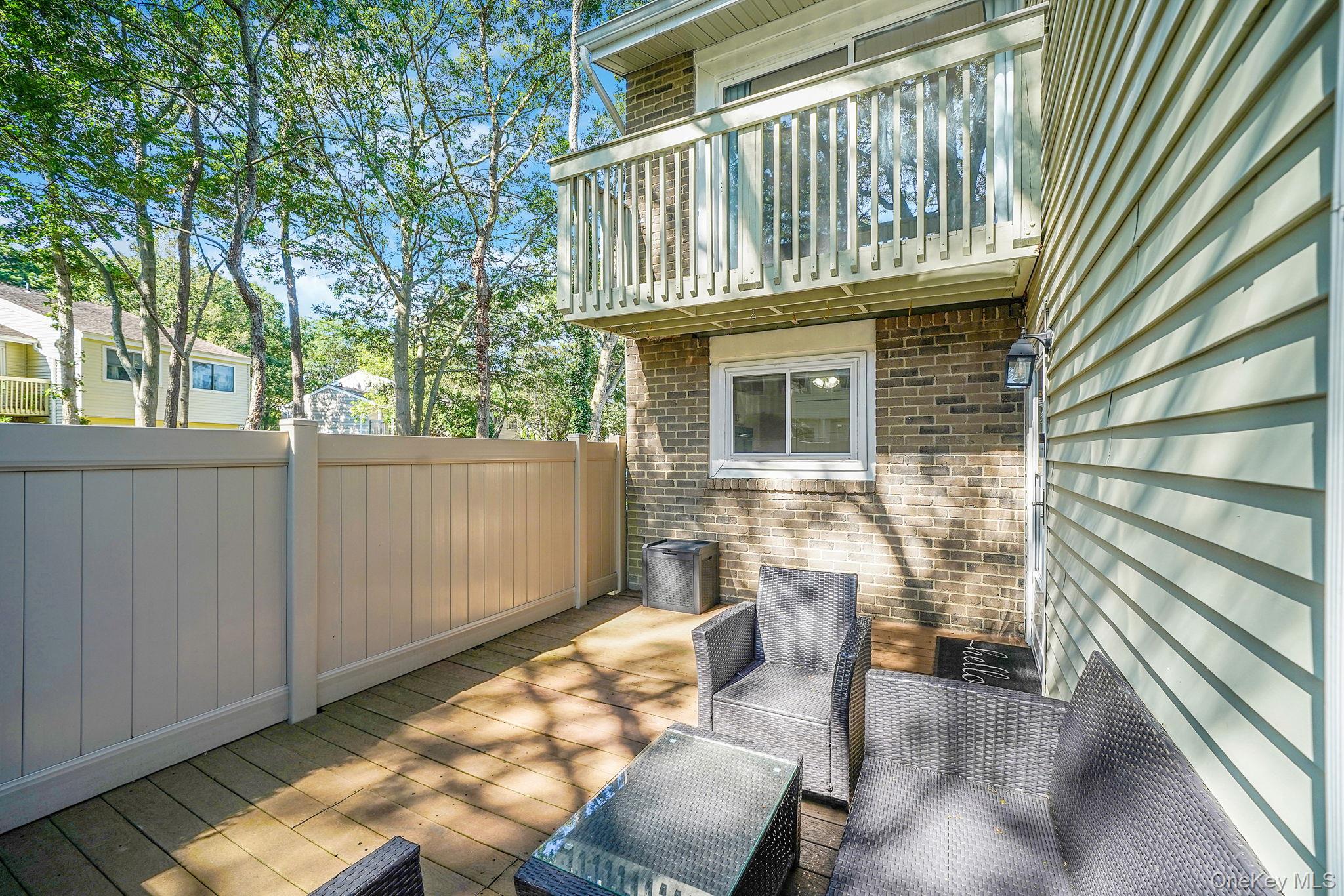 #3 photo, 204 Springmeadow Drive, サフォーク郡 Holbrook , NY 11741