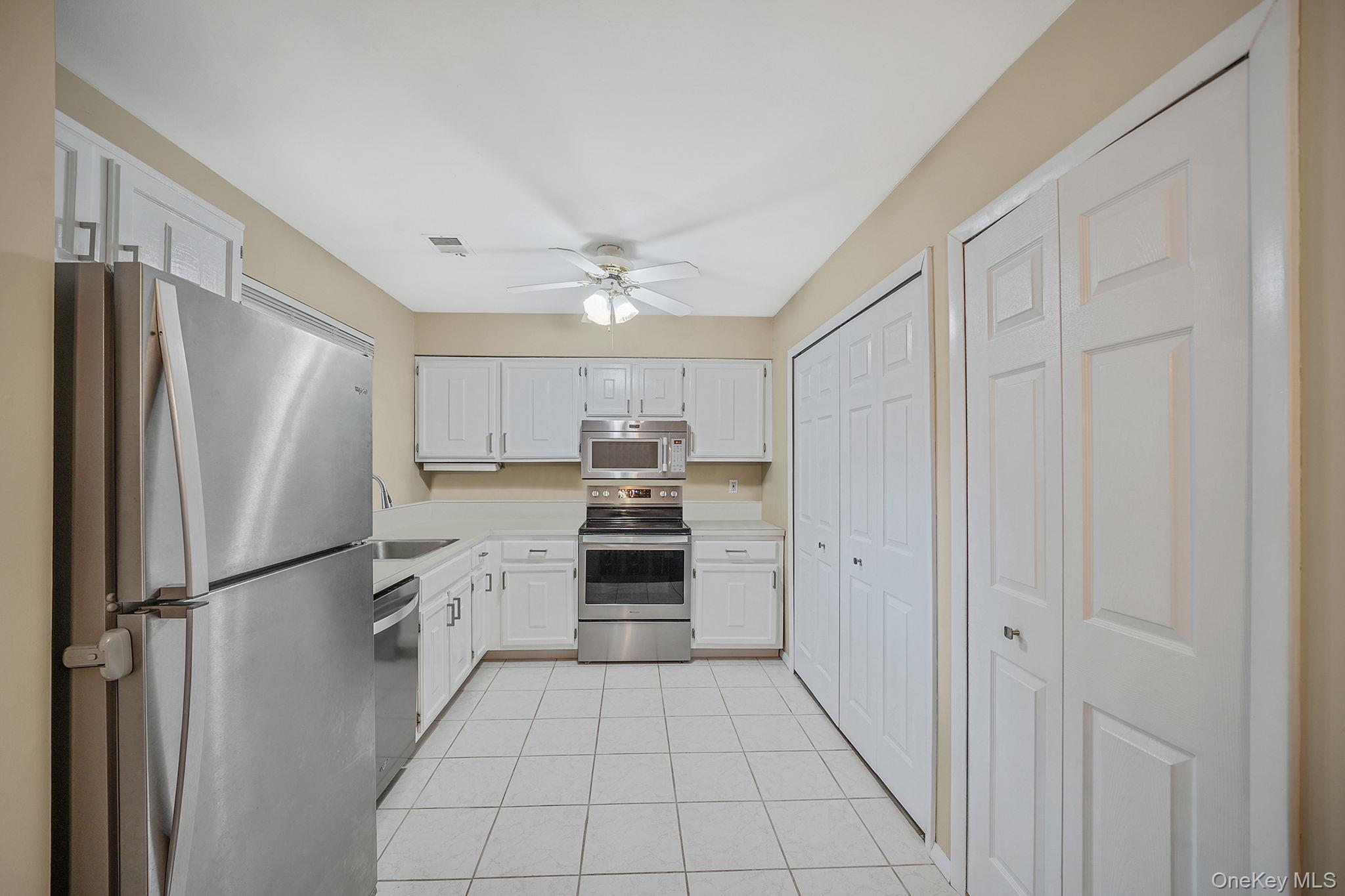 #6 photo, 204 Springmeadow Drive, サフォーク郡 Holbrook , NY 11741