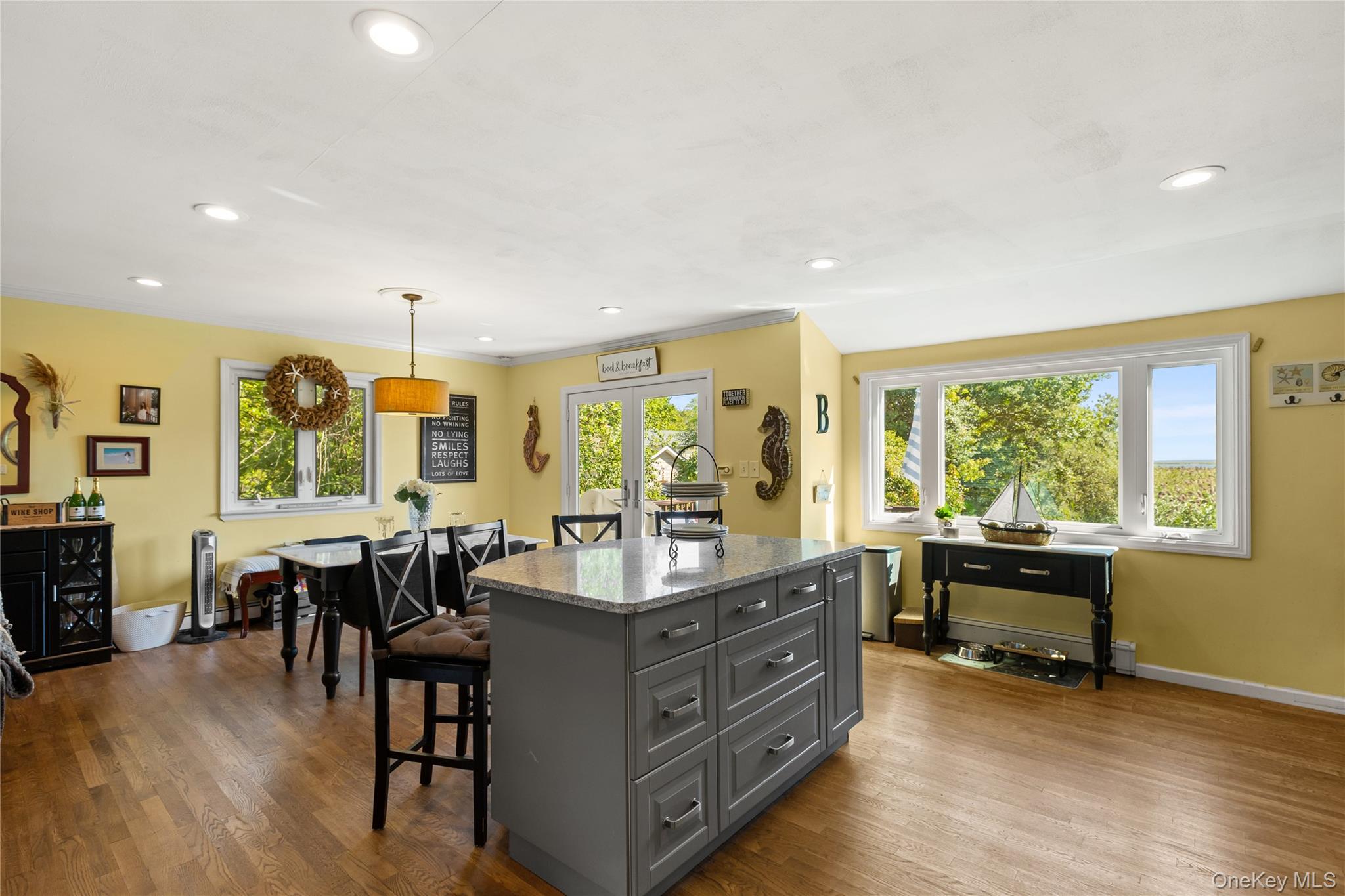 #2 photo, 116 Cross Road, サフォーク郡 Oakdale , NY 11769