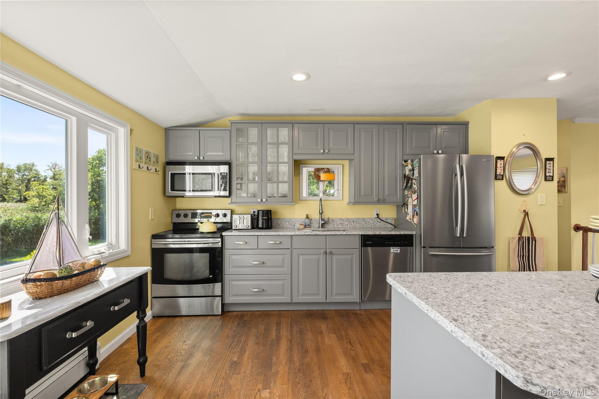 #3 photo, 116 Cross Road, サフォーク郡 Oakdale , NY 11769