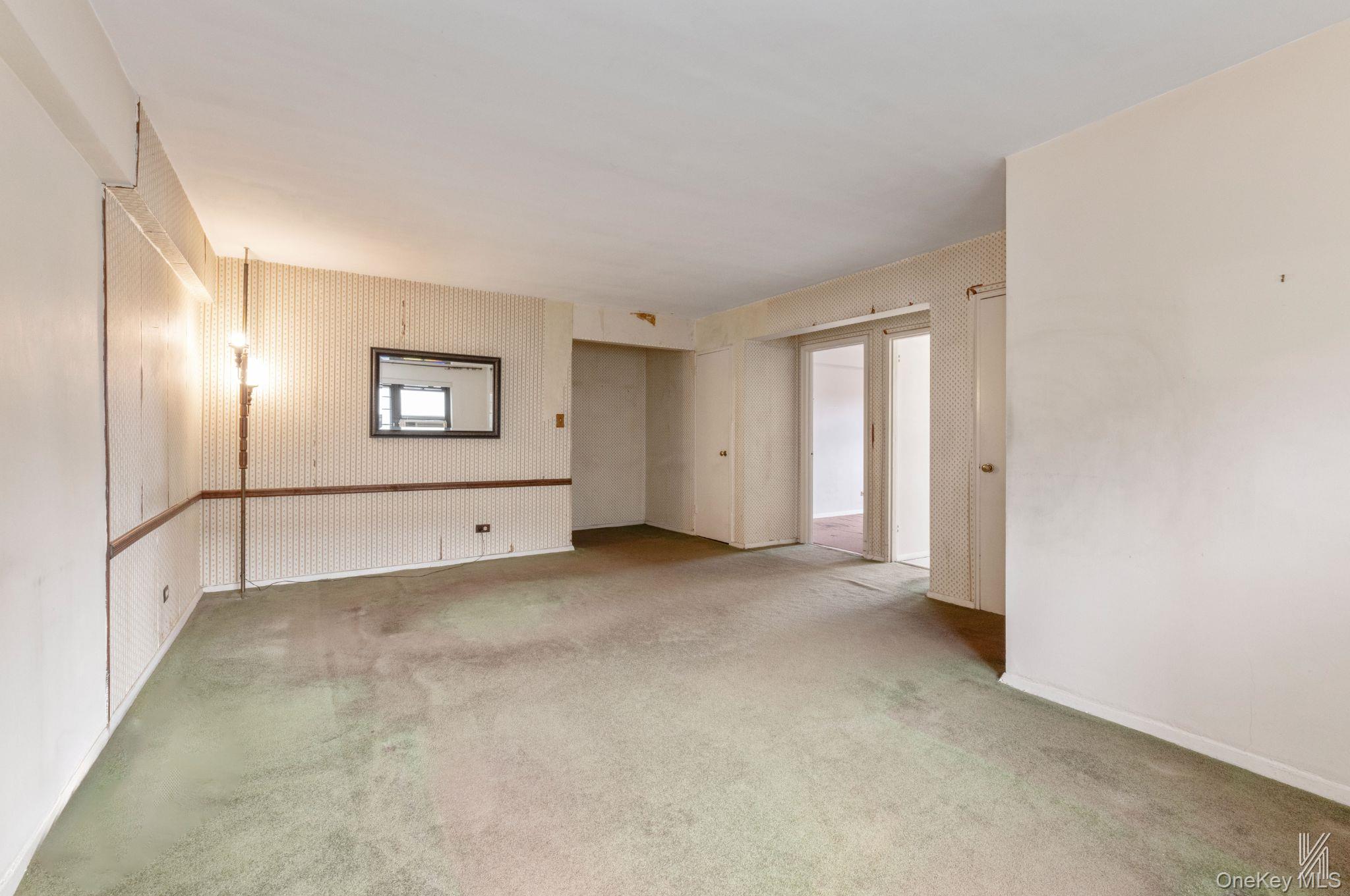 #4 photo, 34-11 93rd Street, クイーンズ区 Jackson Heights , NY 11372