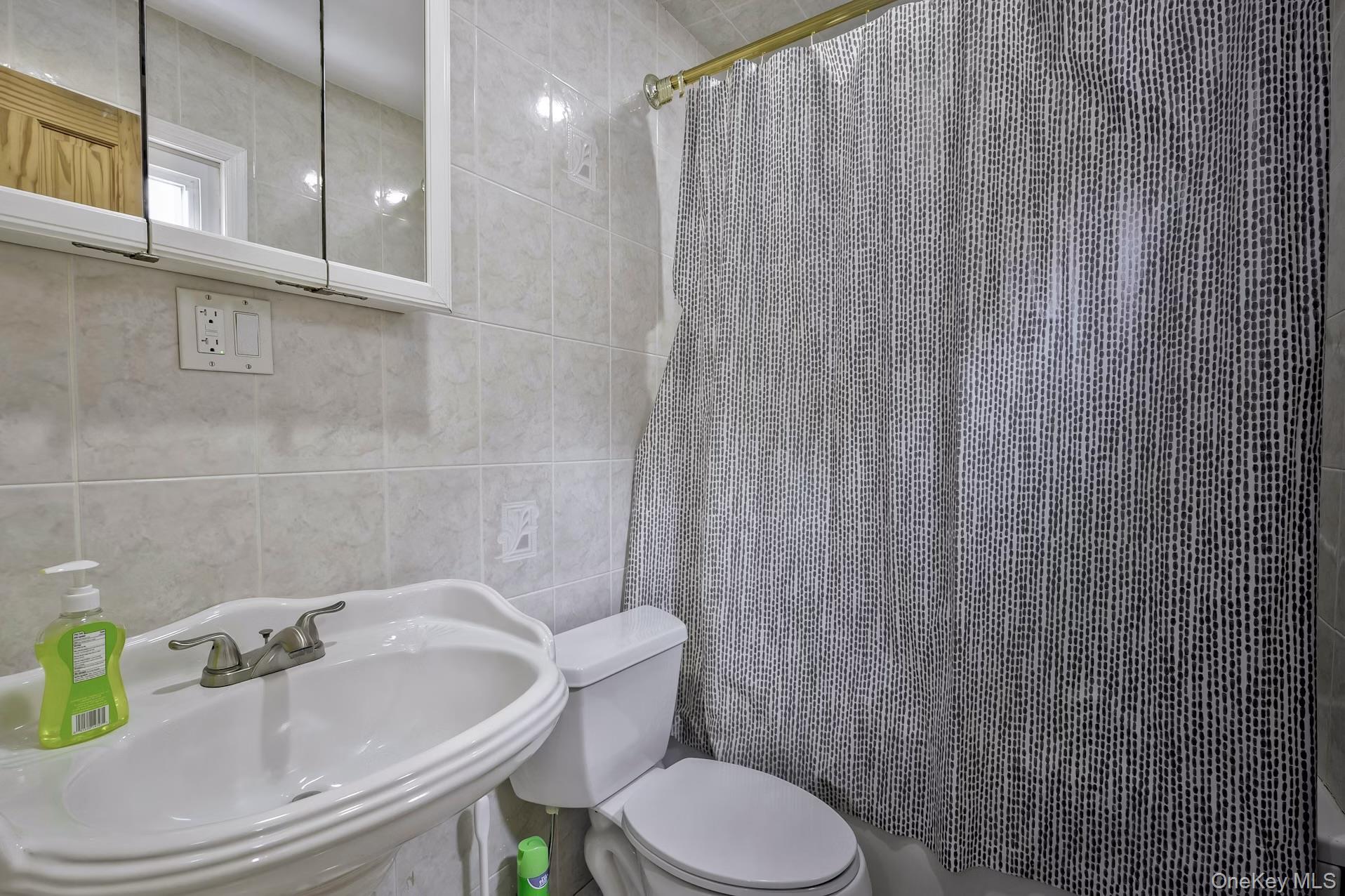 #16 photo, 34 Bobwhite Lane, ナッソー郡 Hicksville , NY 11801