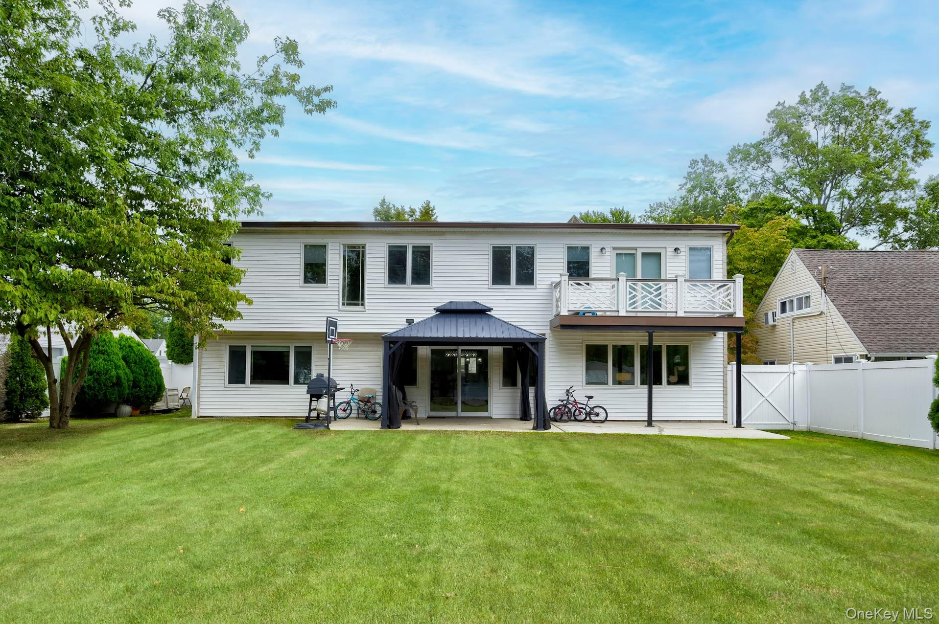 #3 photo, 34 Bobwhite Lane, ナッソー郡 Hicksville , NY 11801