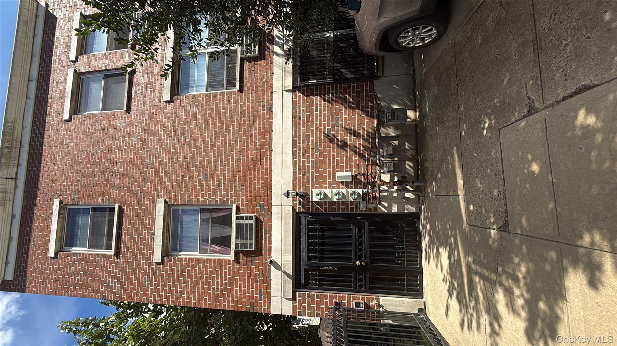 #2 photo, 1398 Fulton Avenue, ブロンクス区 Bronx , NY 10456