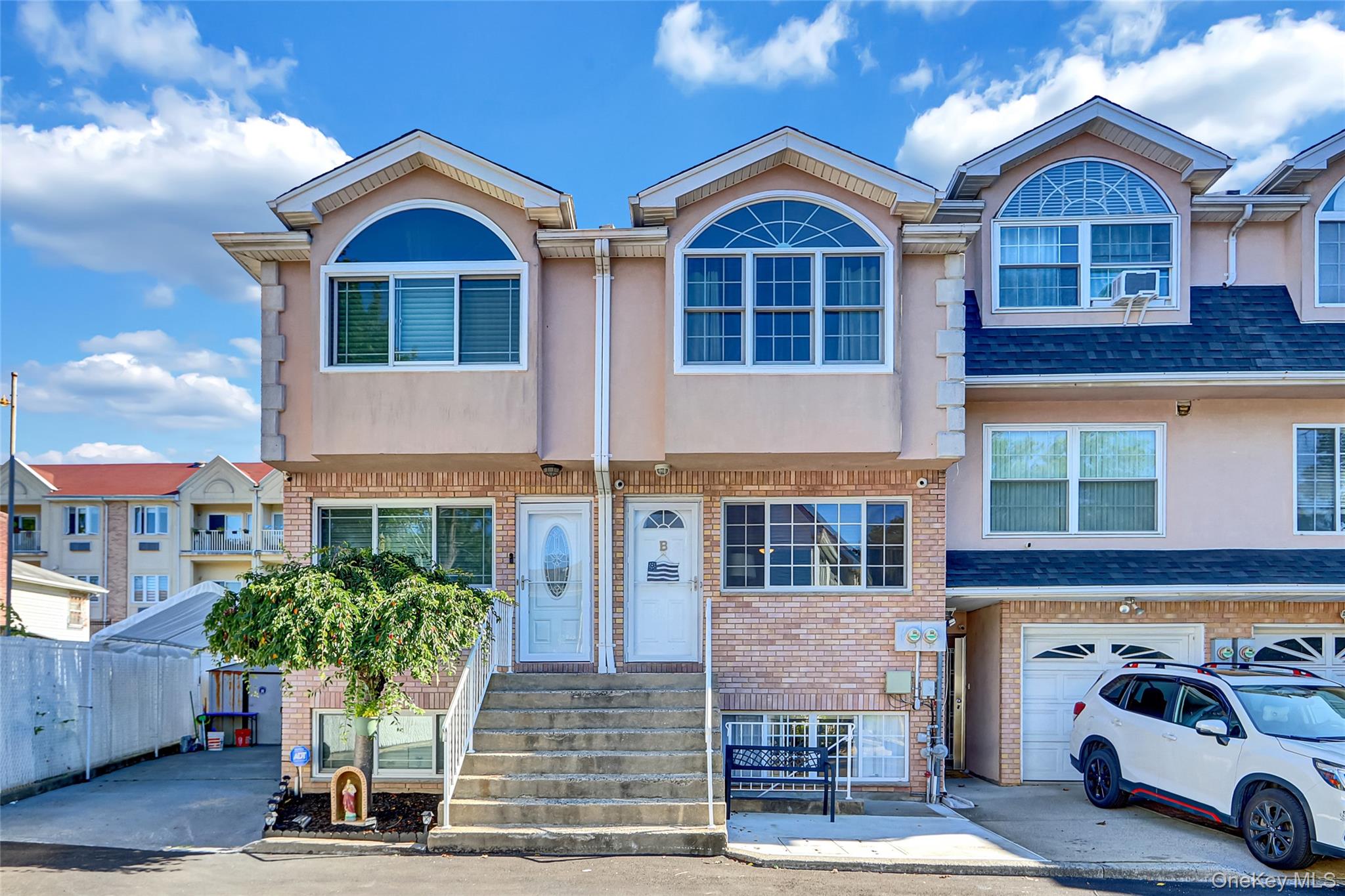 #1 photo, 305 Tysens Lane, Staten Island , NY 10306