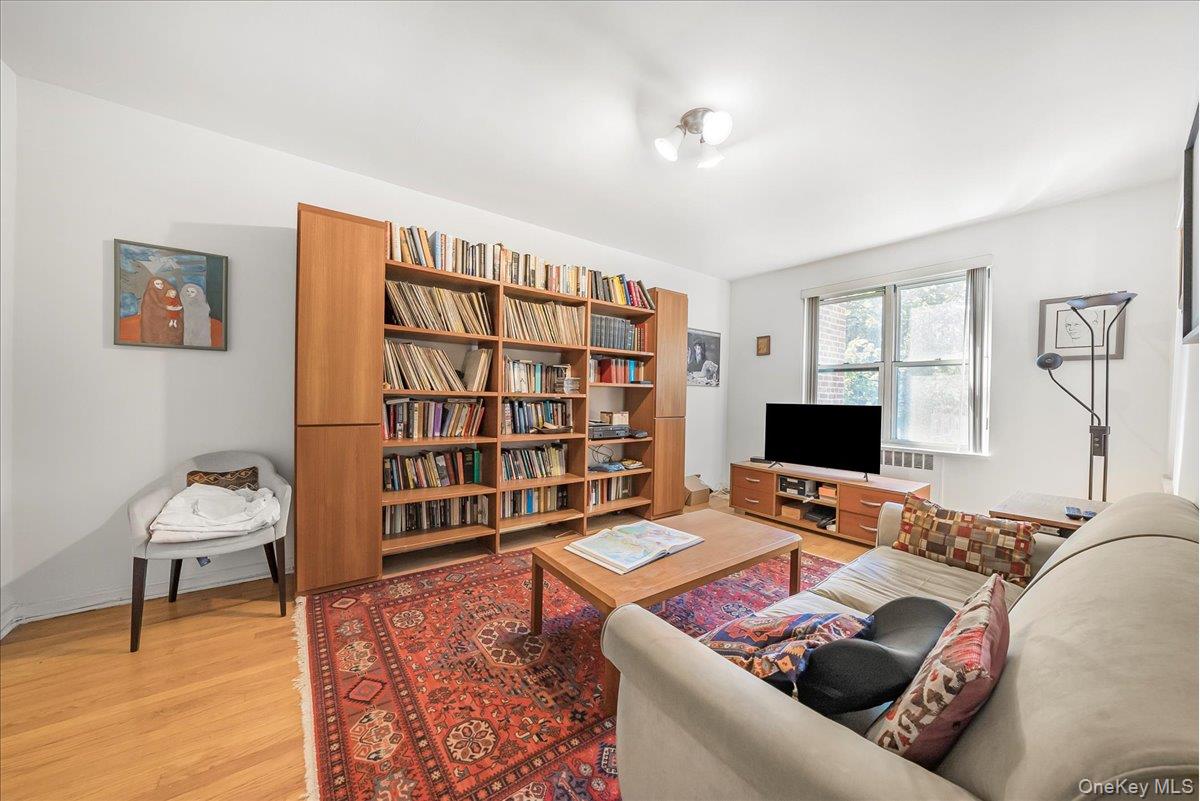 #11 photo, 67-66 108th Street, Forest Hills , NY 11375