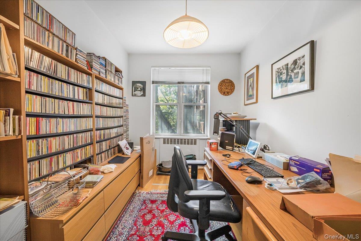 #5 photo, 67-66 108th Street, Forest Hills , NY 11375