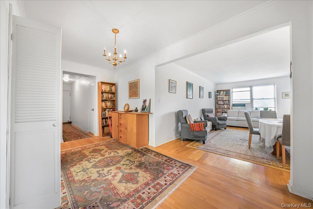 #9 photo, 67-66 108th Street, Forest Hills , NY 11375